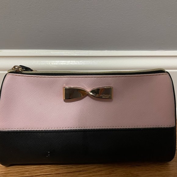 Victoria's Secret Cosmetic Bag - Picture 1 of 2